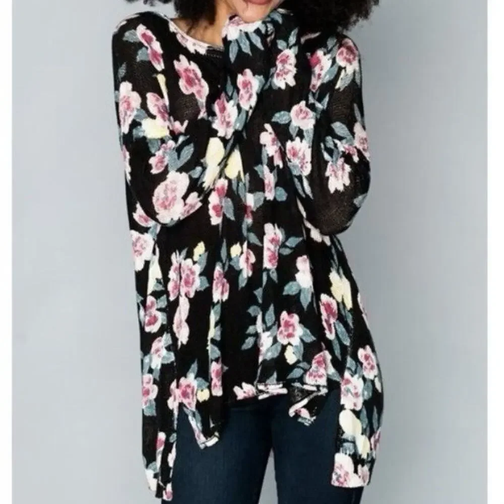 Show Me Your Mumu Bonfire Floral Sweater Size M Loose Knit Black‎ Pink Romantic